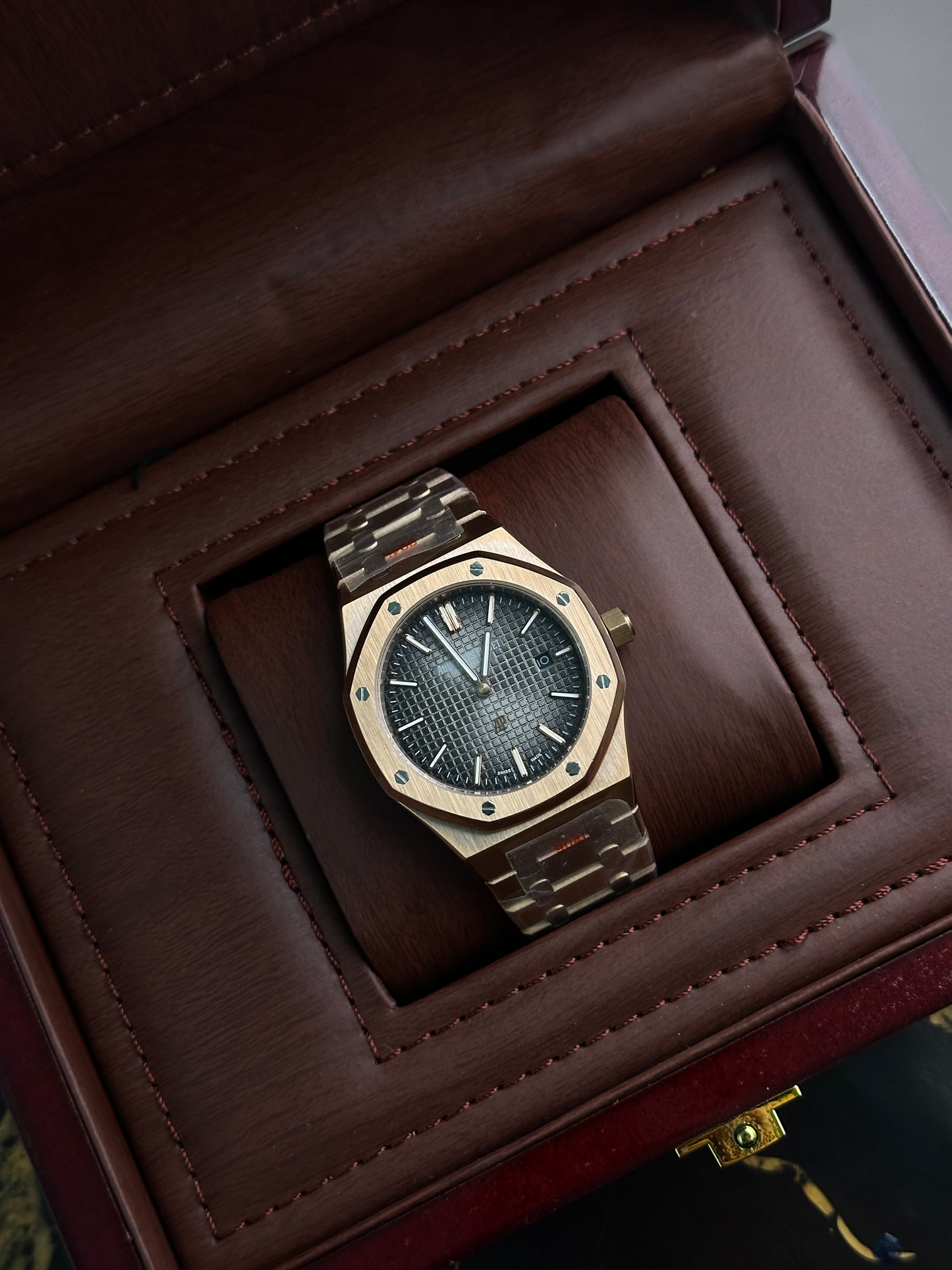 AP - Royal Oak Bronze Gray Textured - AAA Quality